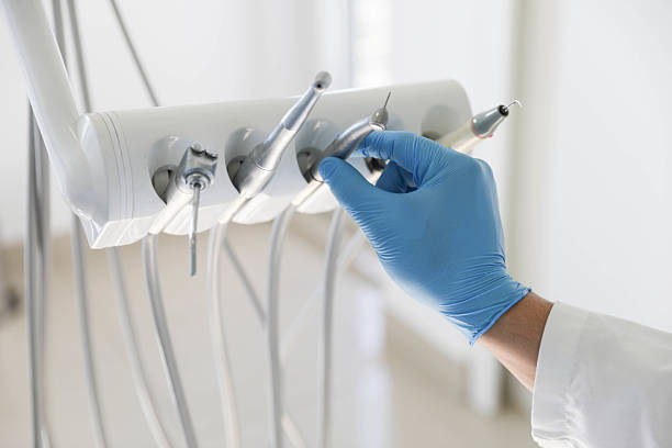 Professional Tooth Extraction technician working in Deerfield, IL